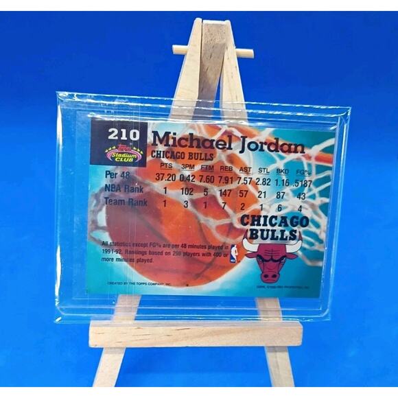 1992-93 Topps Stadium Club - Members Choice Michael Jordan #210 - Picture 4 of 5